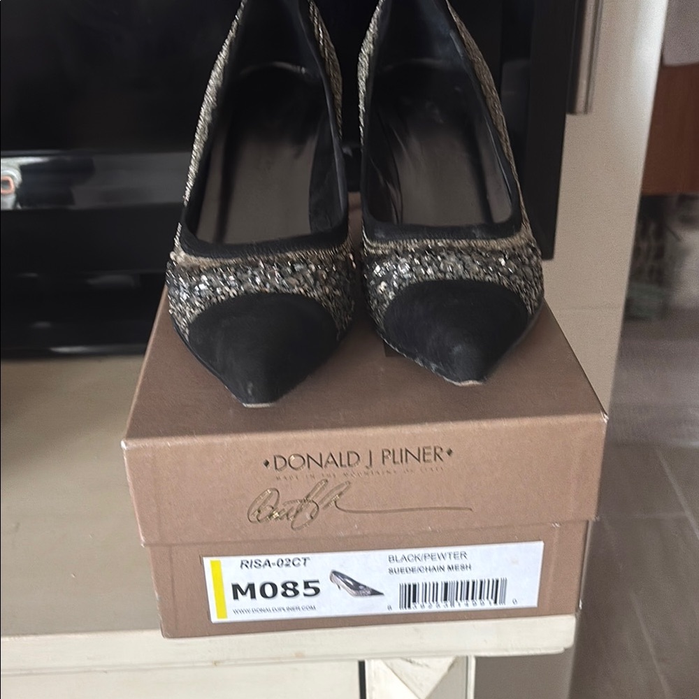 Donald J. Pliner Black and Silver Heels